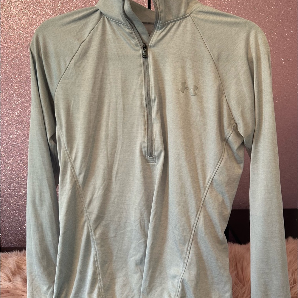 Under Armour Gray HeatGear Top